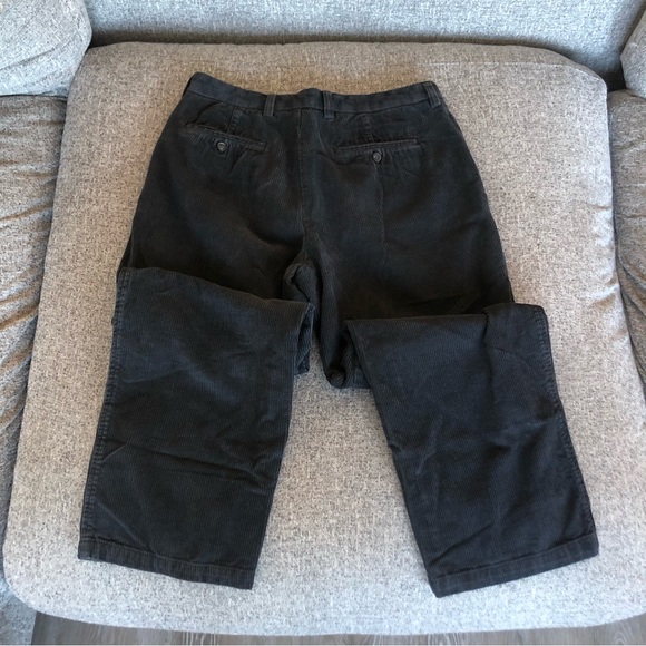 Izod corduroy pants 36x30 - Picture 5 of 6